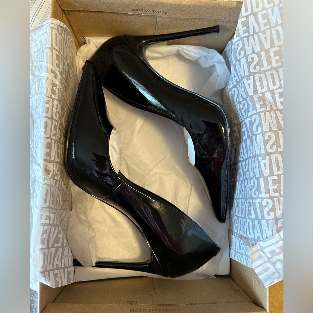 Steve Madden Vala Pump